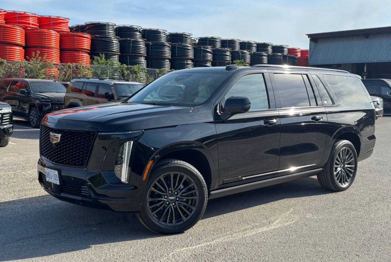 2026 Cadillac Escalade ESV Platinum Sport