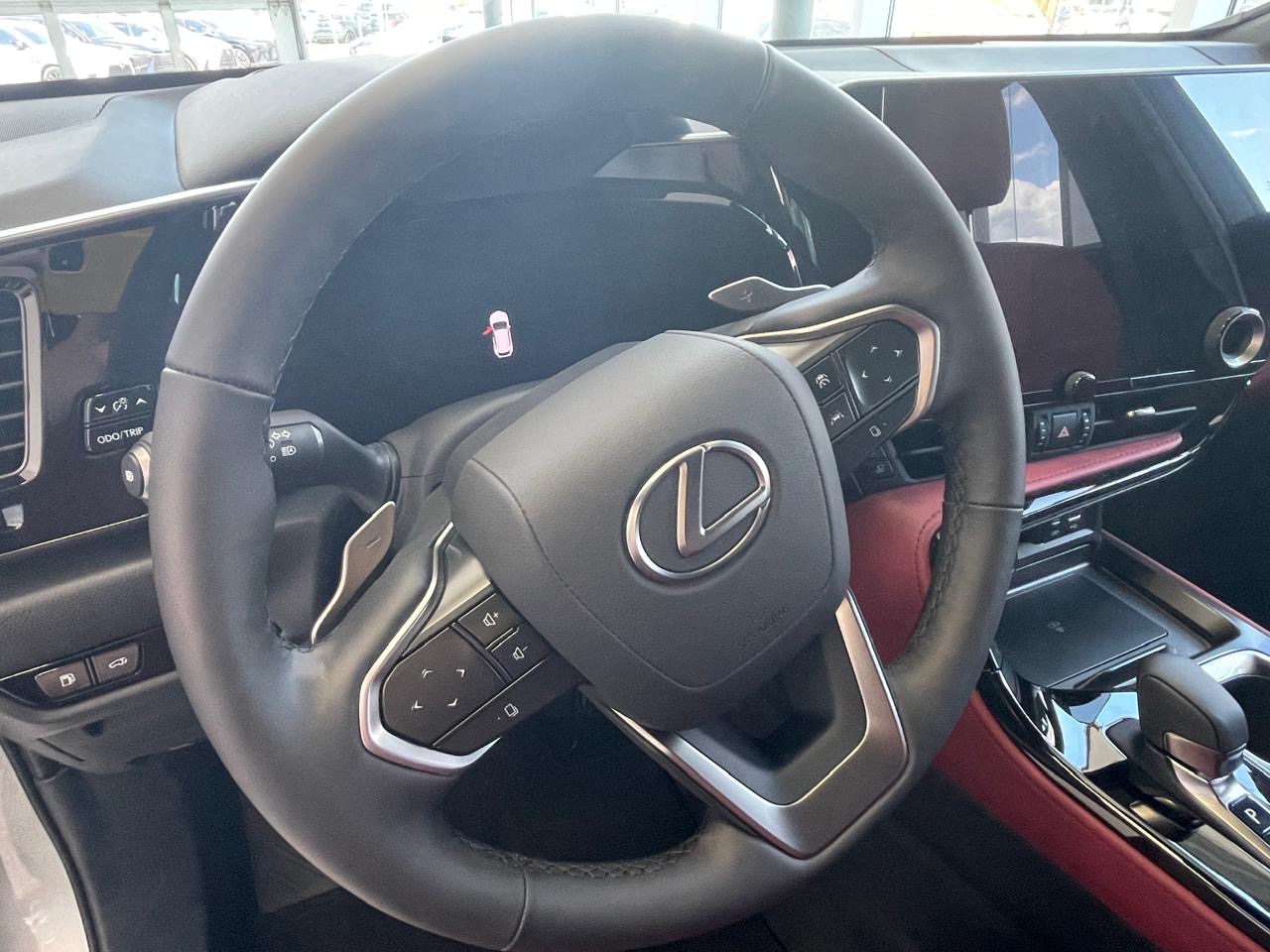 2026 Lexus NX 350h TI