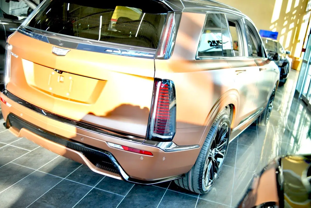 2027 Cadillac Vistiq Platinum