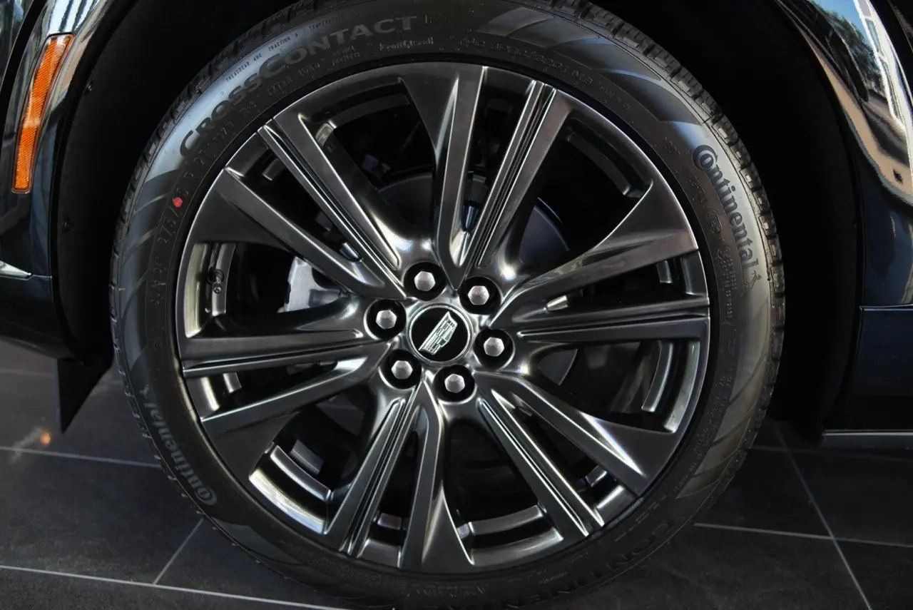 2027 Cadillac OPTIQ Sport