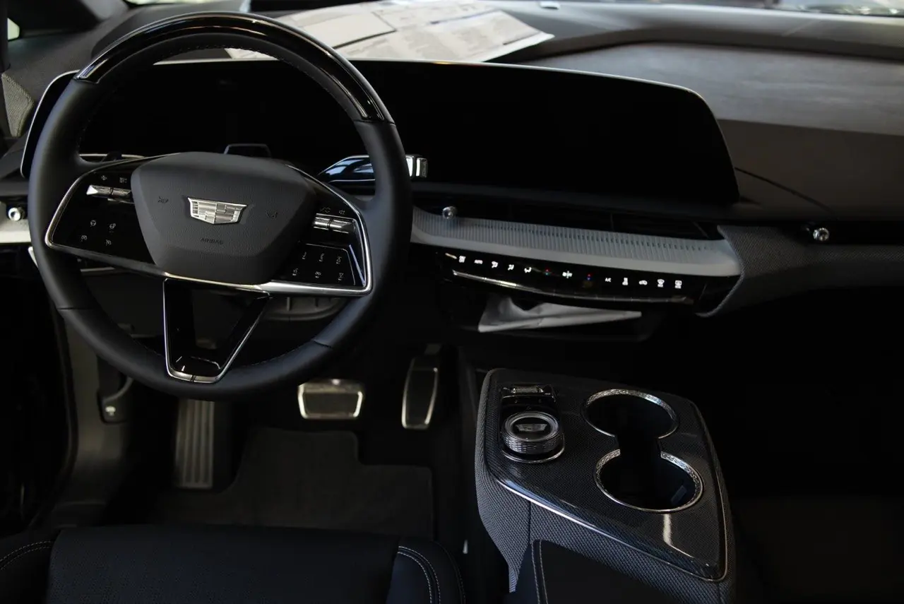 2027 Cadillac OPTIQ Sport