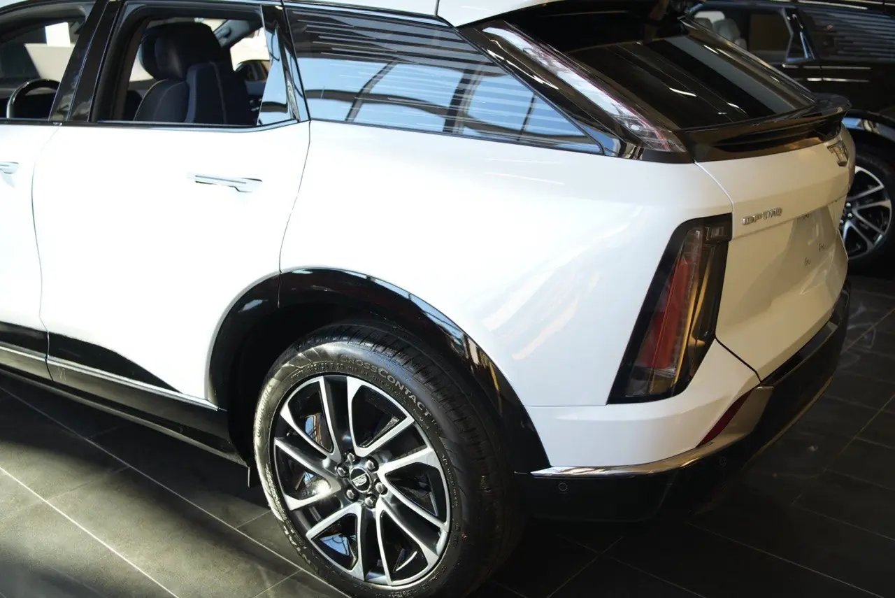 2027 Cadillac OPTIQ Sport