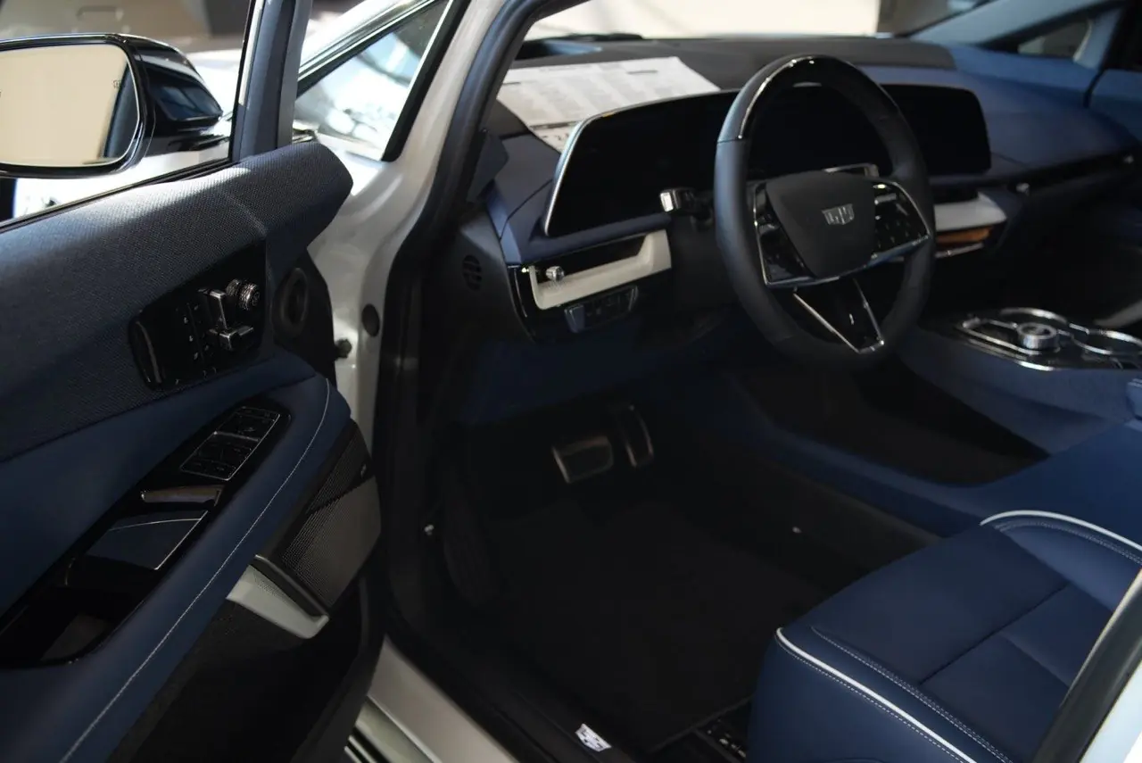 2027 Cadillac OPTIQ Sport