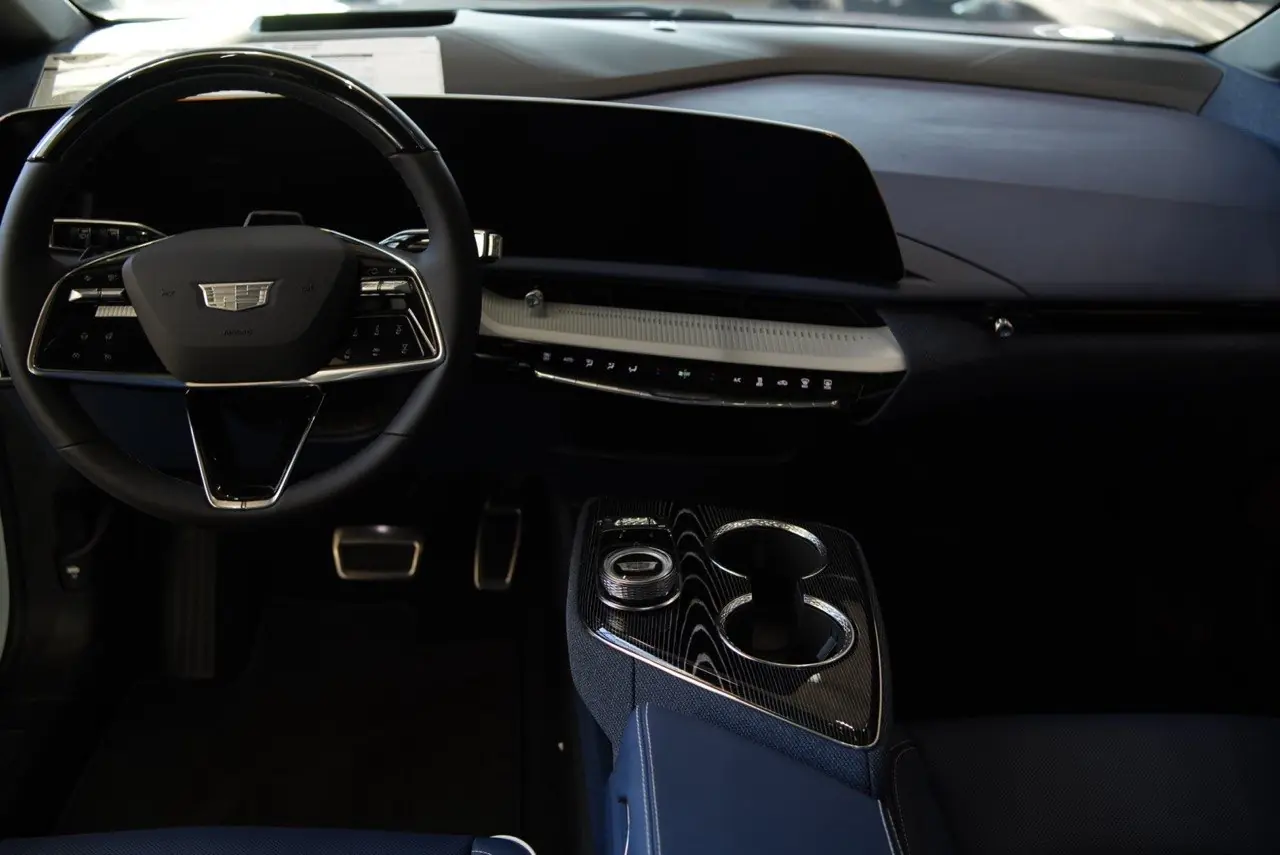 2027 Cadillac OPTIQ Sport
