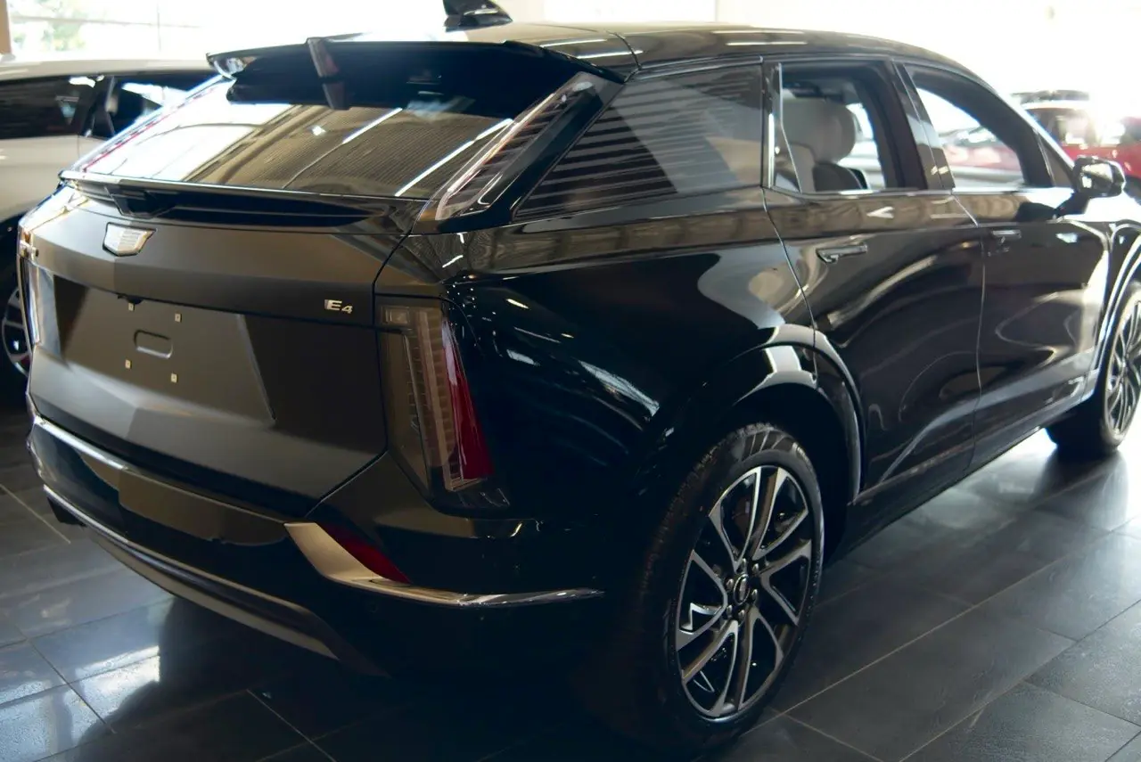2027 Cadillac OPTIQ Sport