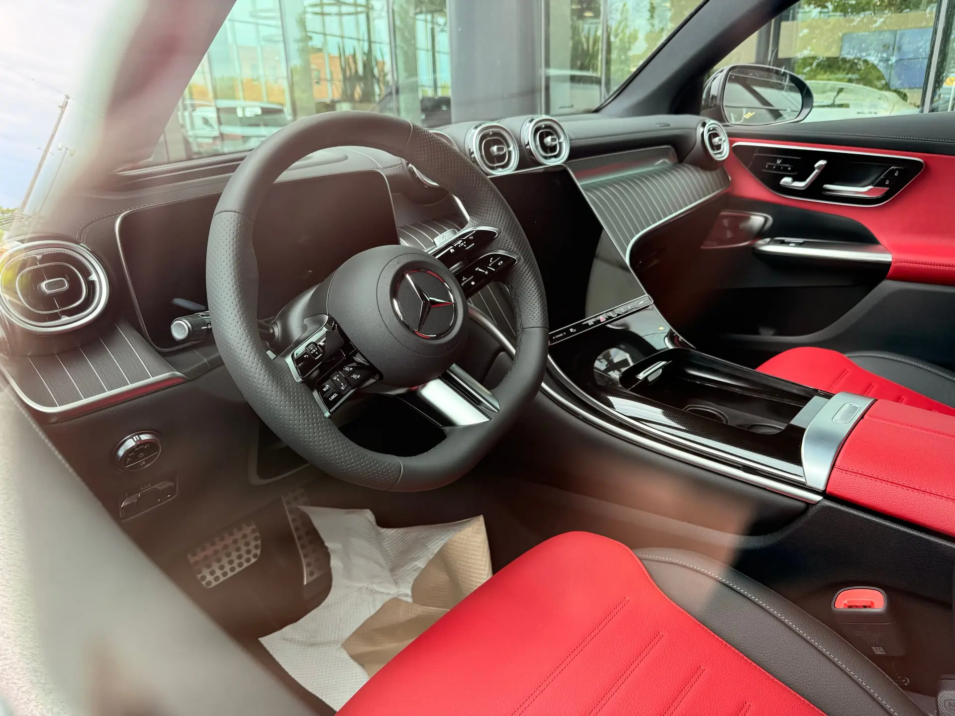 2027 Mercedes-Benz GLC300 4MATIC