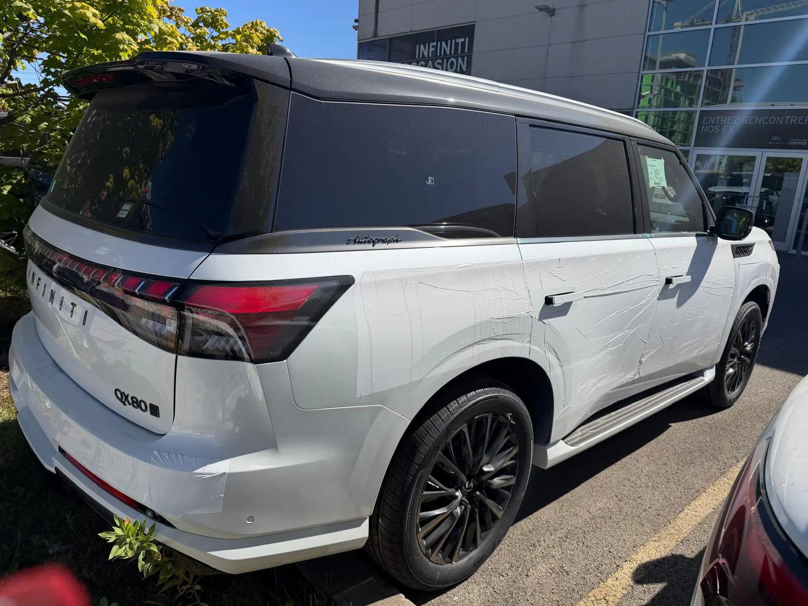 2027 INFINITI QX80 Autograph